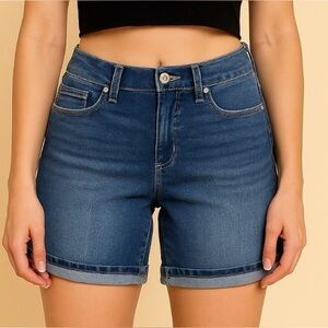 Jag Jeans mid thigh whiskering rolled hem mid rise medium wash Jean shorts SZ 8